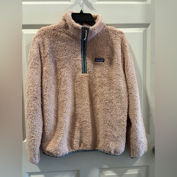Patagonia Jackets & Blazers - NWT Patagonia Women's Los Gatos 1/4 Zip fleece pullover in Shroom Taupe Medium